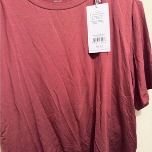 Tavi women’s Rose Dust Short Sleeve crop tee